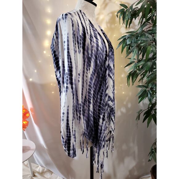 Lucy Love NWOT Tie Dye Fringe Blue White Open Cardigan Topper Womens Size M Boho - Picture 3 of 9